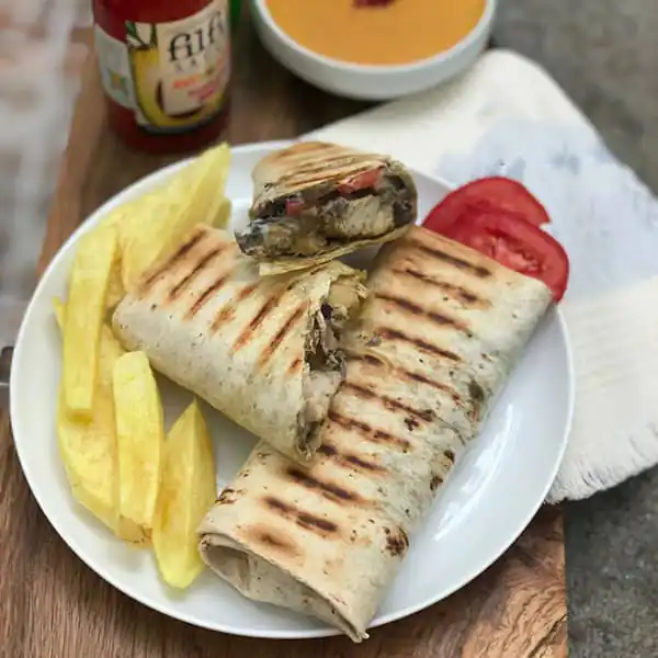 فوت و فن ساندویچ مرغ تنوری و راز خوشمزگی ساندویچ مرغ تنوری خوشمزه و خانگی