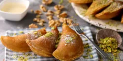 فوت و فن شیرینی قشطیه و راز خوشمزگی شیرینی قشطیه خوشمزه و خانگی