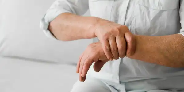 درمان آرتروز دست خیراندیش و علت و علائم و راههای پیشگیری
