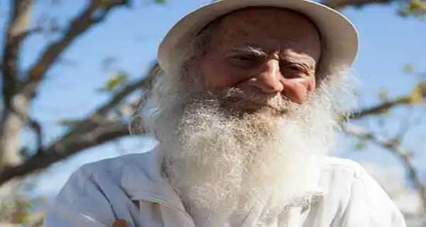 تعبیر خواب پیرمرد برای دختر مجرد و زن متاهل از نظر روانشناسی