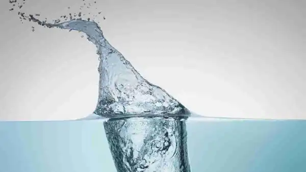 تعبیر خواب آب دادن به مرده+ برای دختر مجرد و زن متاهل از نظر روانشناسی