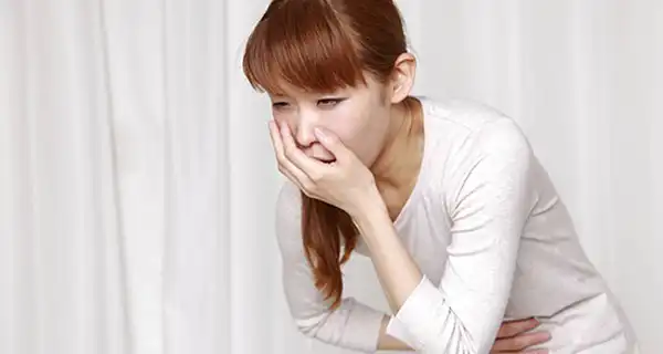تعبیر خواب استفراغ+ برای دختر مجرد و زن متاهل از نظر روانشناسی