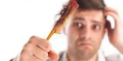 تعبیر خواب ریزش مو+ برای دختر مجرد و زن متاهل از نظر روانشناسی